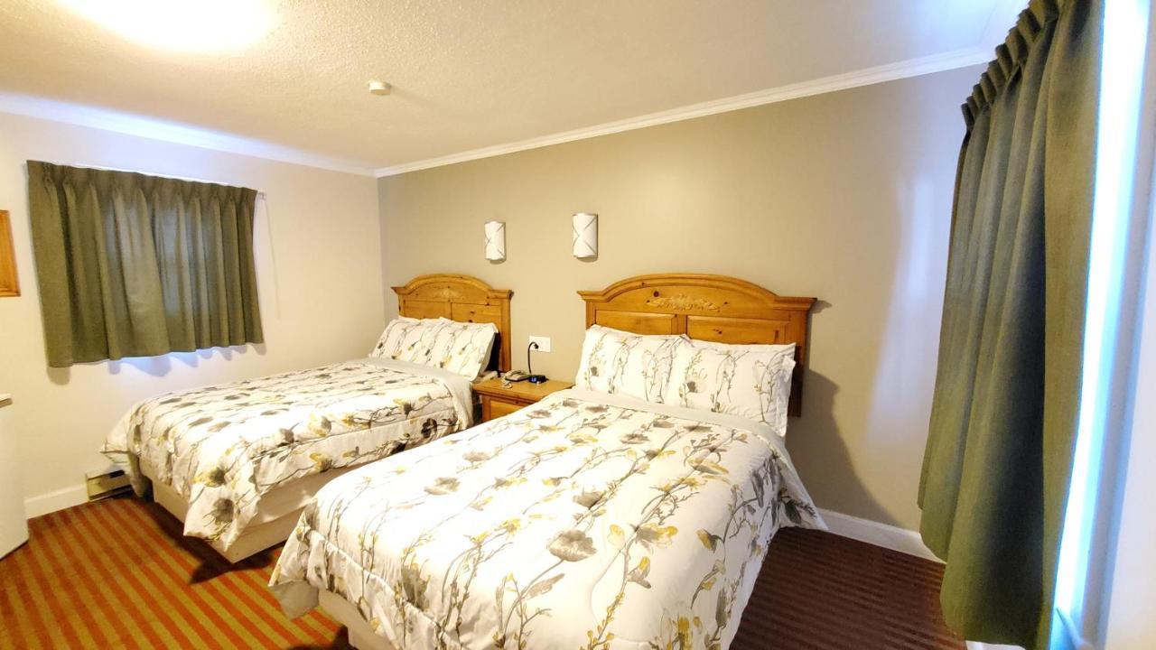 Motel Knights Colonial Fireside Pembroke